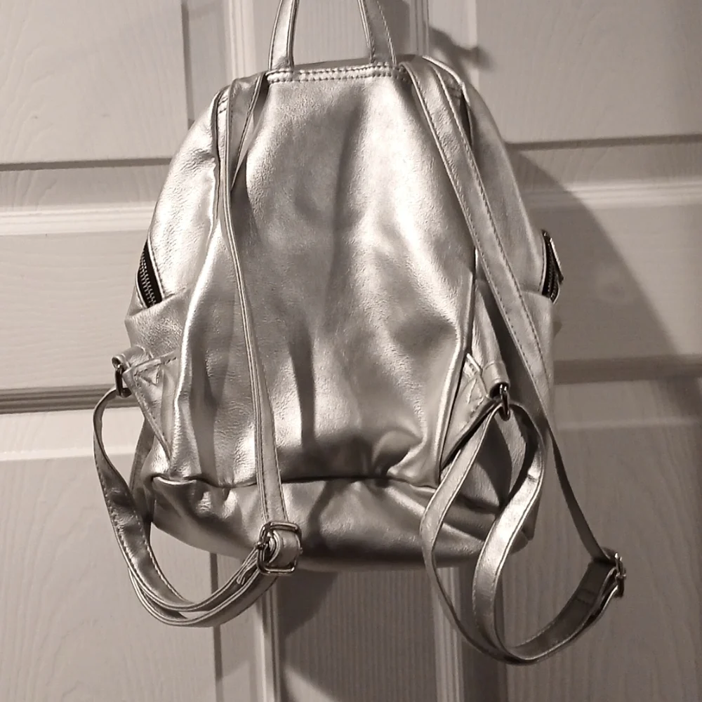 American Eagle backpack purse - Picture 3 of 4